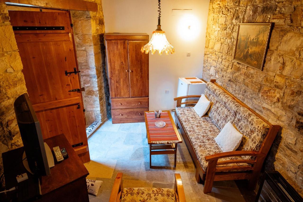 Constantias Stone Houses Lofou Exterior photo