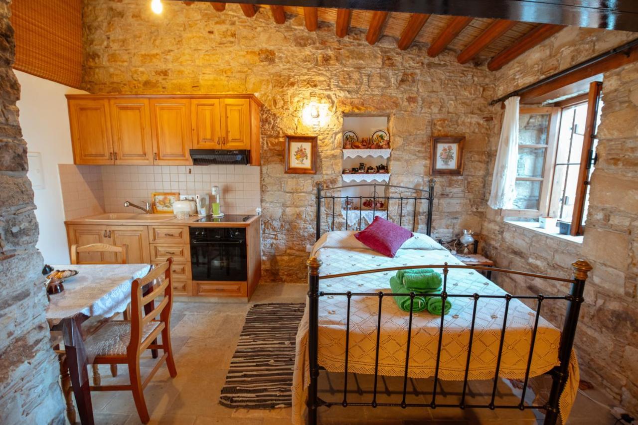 Constantias Stone Houses Lofou Exterior photo